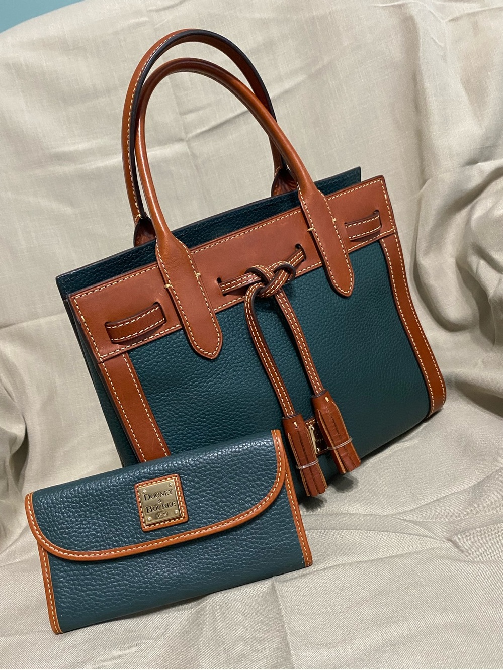 Forest Green Dooney & Bourke Bag & Wallet Set Pebble Leather - Picture 2 of 13